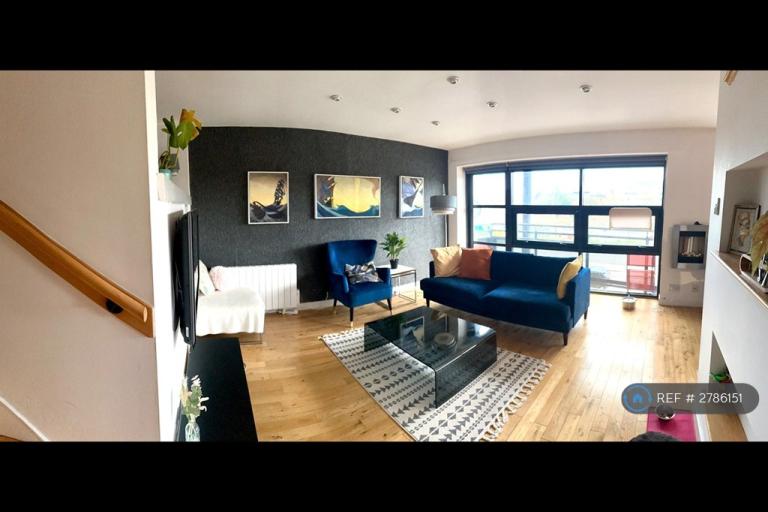 2 bedroom flat in Clyde Street, Glasgow, G1 (2 bed) (#2786151)