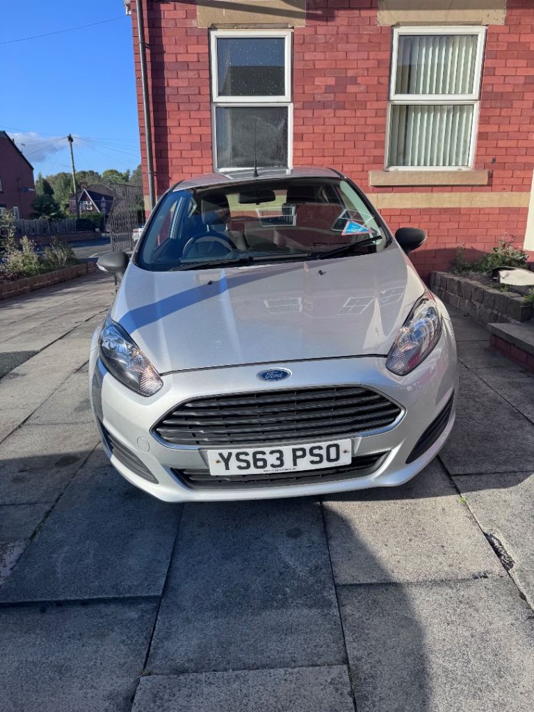 Ford, FIESTA, Hatchback, 2014, Manual, 1241 (cc), 3 doors