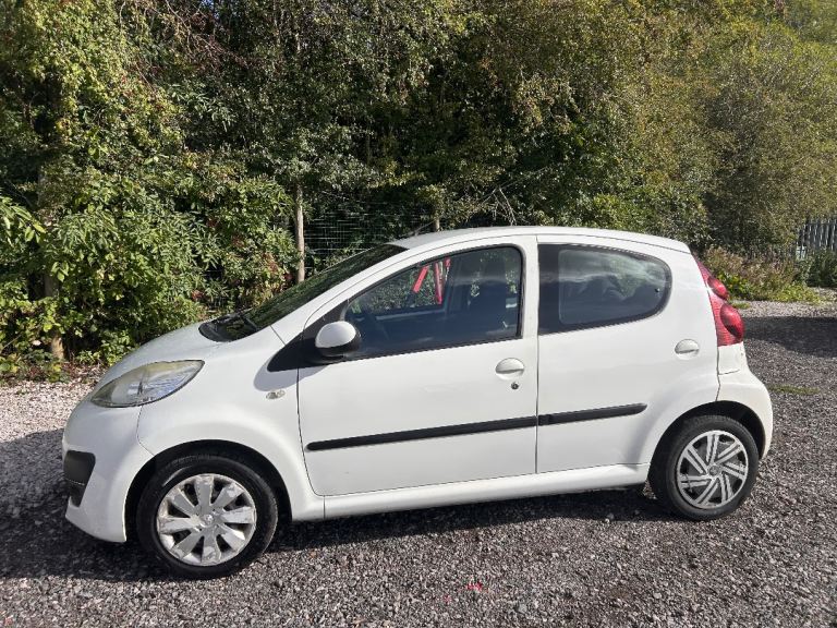 PEUGEOT 107 1.0 ACTIVE PETROL 62 REG WHITE 3 DOOR MOT JUNE 13TH 2027 TAX £20 YEAR 50+MPG