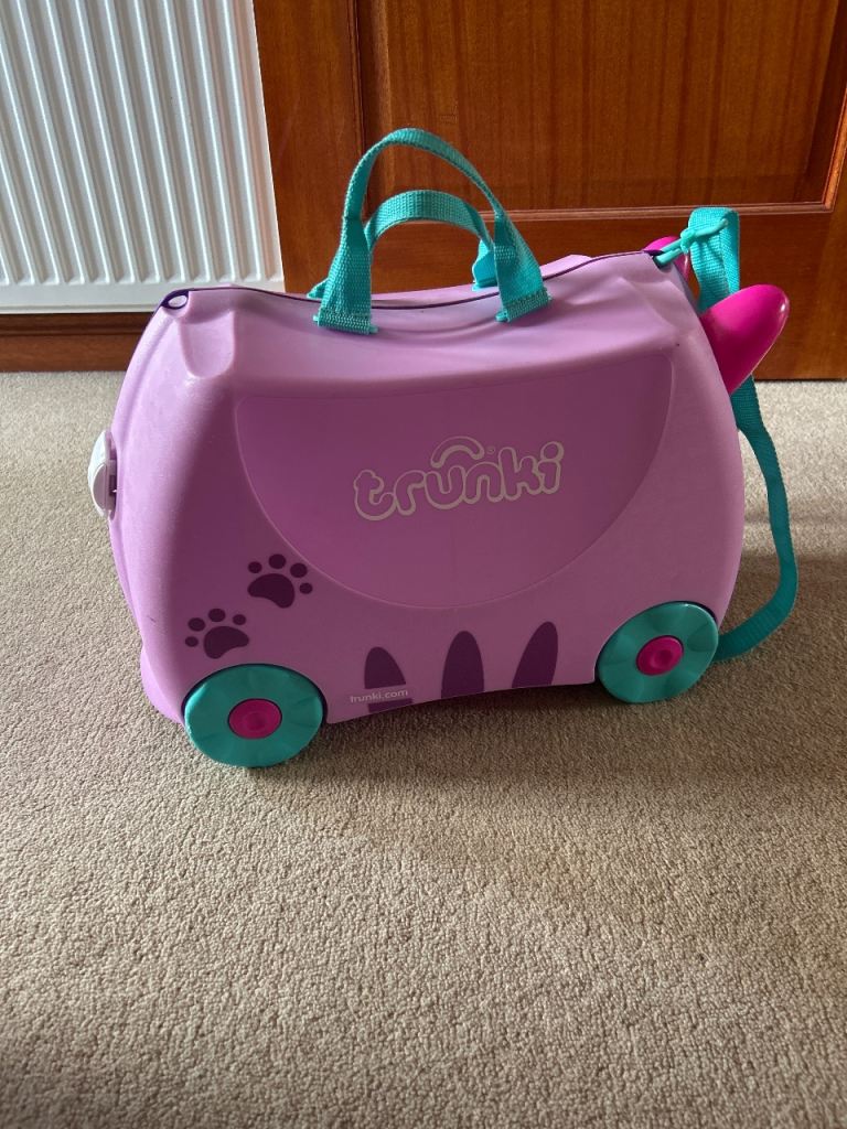 Pink Cat Trunki