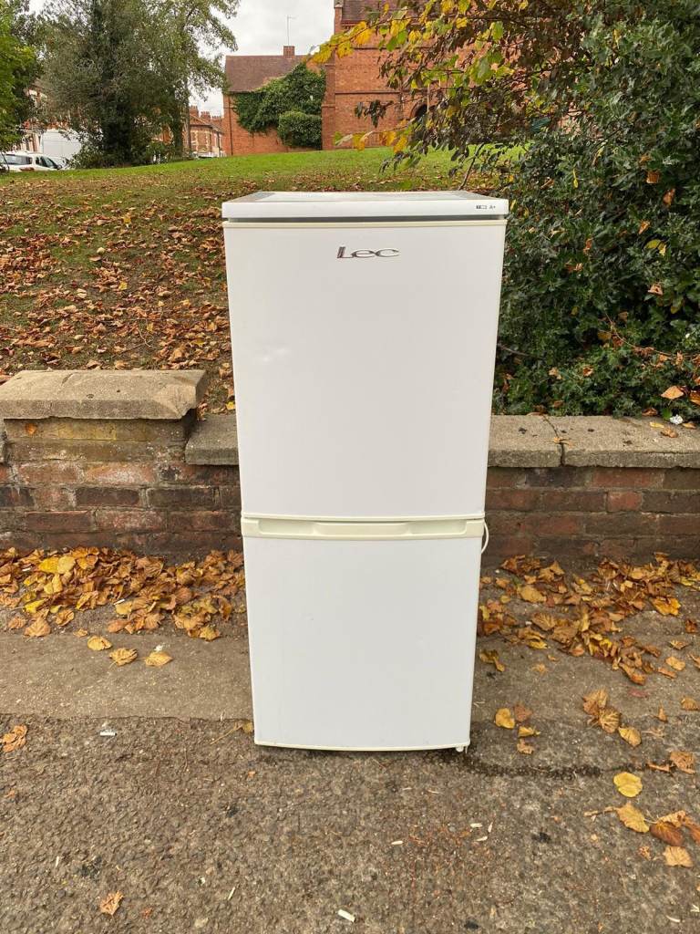 Compact White Fridge Freezer - Ideal for Small Spaces/Garage/Office