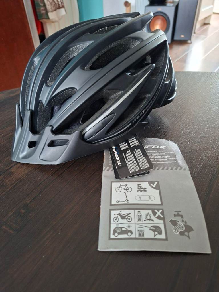 MUDDYFOX BRAND NEW WITH TAGS MENS HELMET FOR CYCLING BIKE BICYCLE 