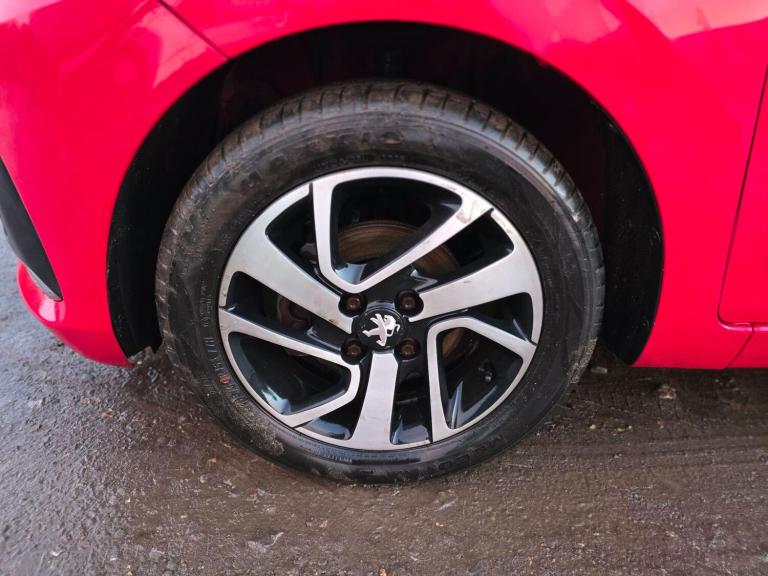 2014 Peugeot 108 1.2 VTi Allure 5dr HATCHBACK PETROL Manual