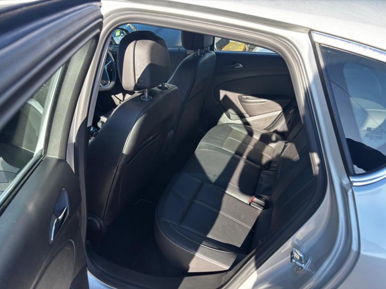 2015 Vauxhall Astra 1.6i 16V Elite 5dr Auto HATCHBACK PETROL Automatic