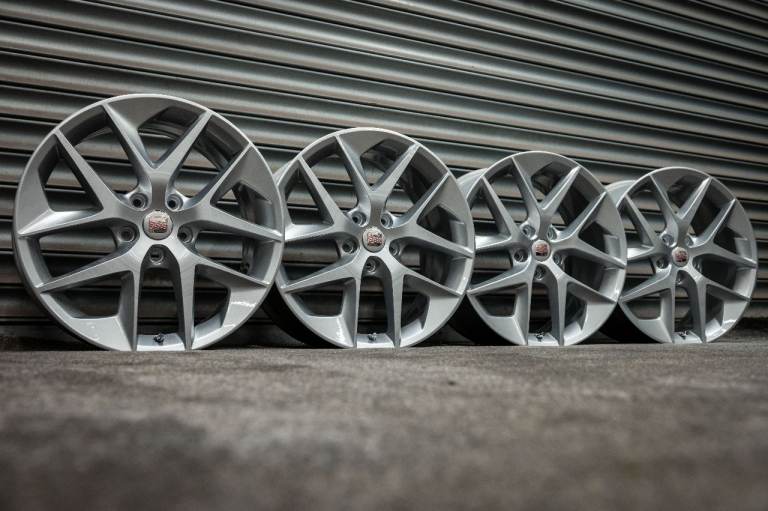 *Refurbished* Genuine 18" Seat Leon FR Mk3 Alloy Wheels 5x112 5F0601025F