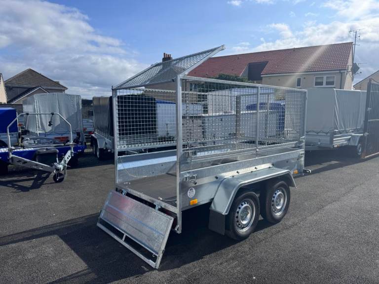 BRAND NEW 8,2ft x 4,3ft (BC752) TWIN AXLE MASTER TRAILER WITH 80CM MESH 1300KG