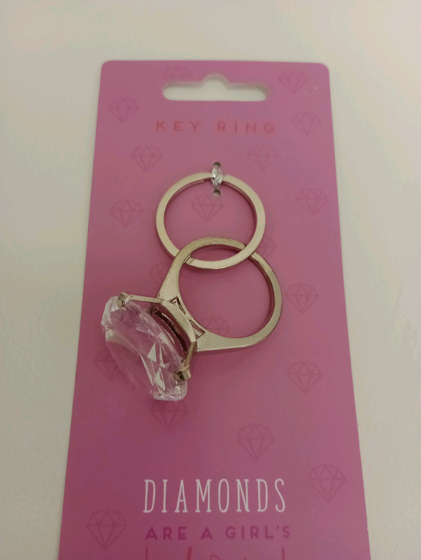 KEY RING/BAG ACCESORY LARGE DIAMOND RING (NEW)