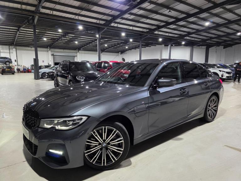 image for 2020 BMW 3 Series 2.0 330e 12kWh M Sport Auto Euro 6 (s/s) 4dr SALOON Petrol/Electric Hybrid Auto...
