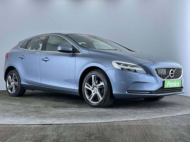 2017 Volvo V40 2.0 V40 Inscription T2 5dr Hatchback Petrol Manual