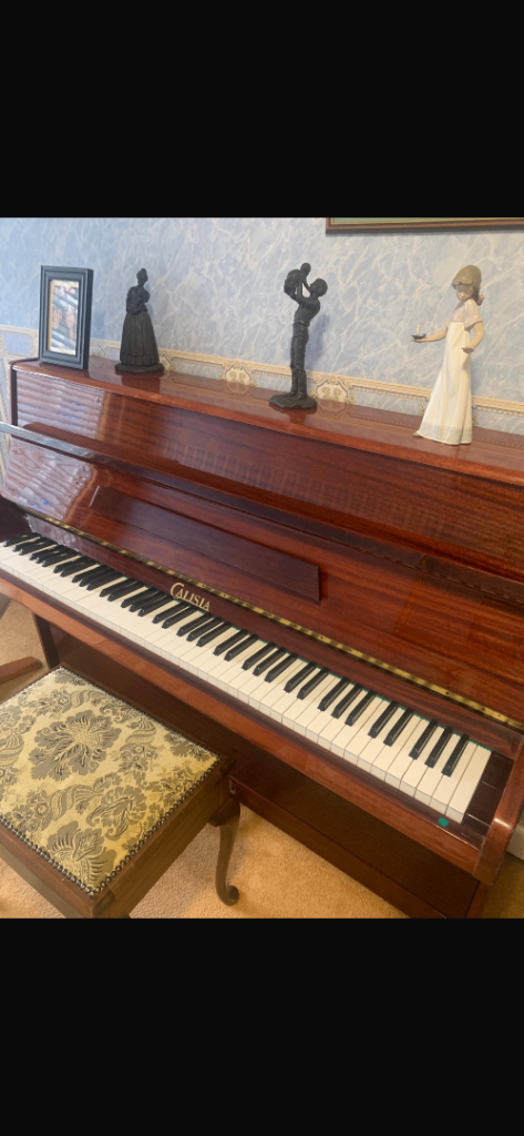 Calisia Upright Piano 