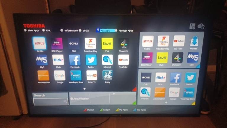 FREE DELIVERY excellent 49 TOSHIBA ULTRA 4K HD LED SMART TV freeveiw channels inbuilt 