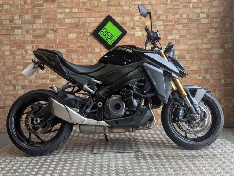SUZUKI GSX-S1000 ULEZ COMPLIANT 2023 - LOW MILEAGE - TAIL TIDY - A BEAUTY.