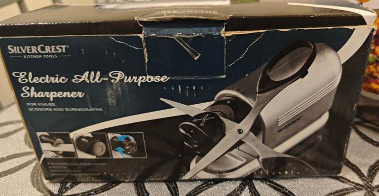 Electric all purpose sharpner