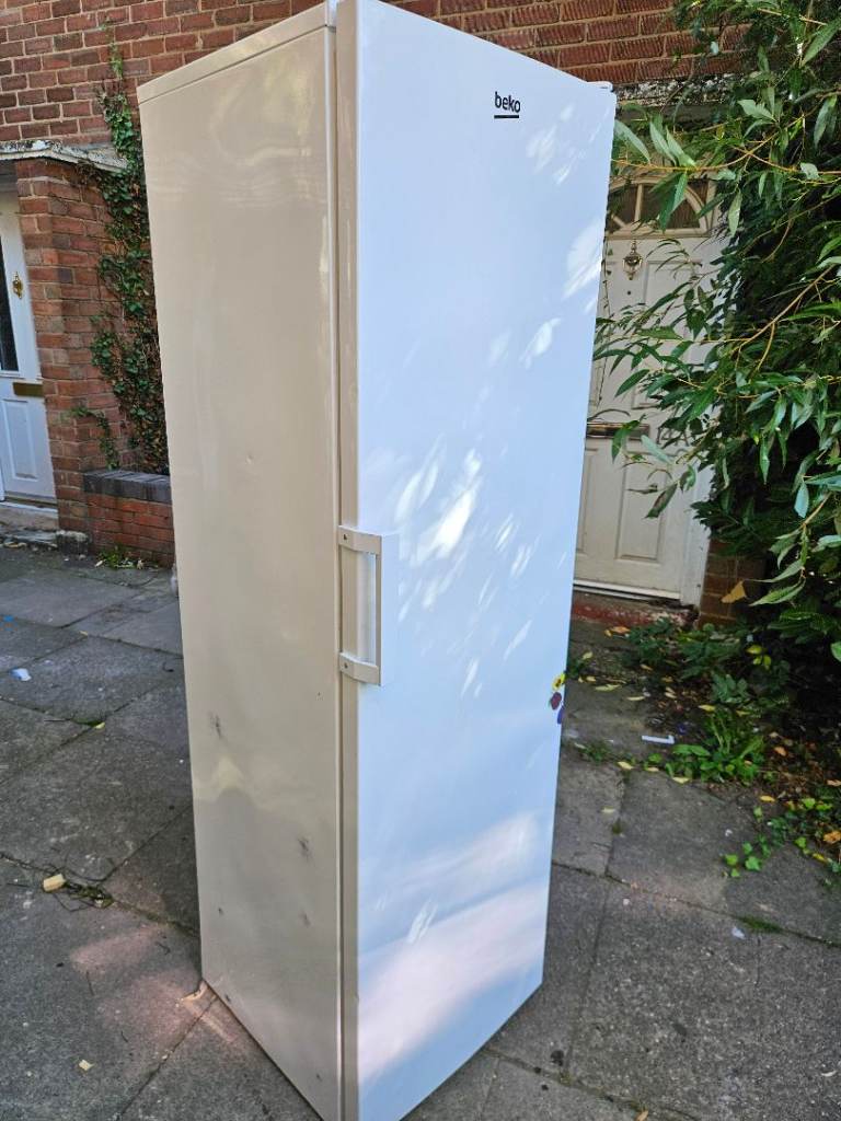 Beko Freestanding Freezer.  3 months warranty.  Excellentcondition- White, Good Condition