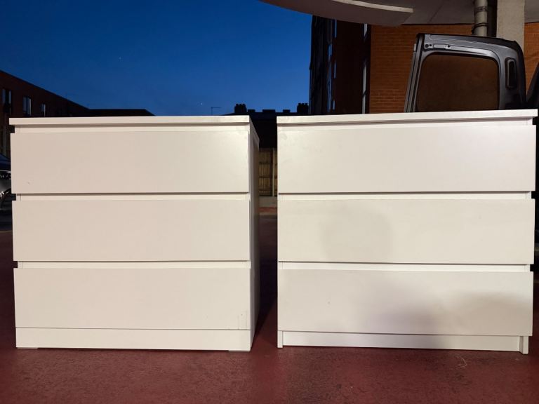 Set of IKEA malm chests of drawers 
