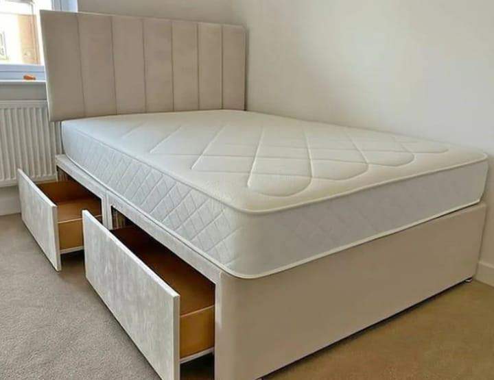 Double Bed with Storage Drawers – Brand new & Free delivery 