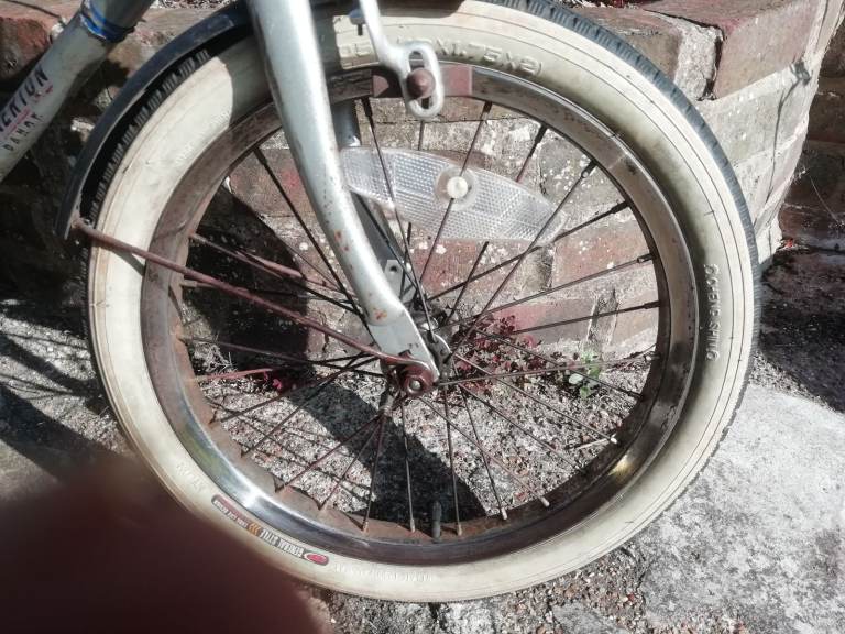 Front & rear 16 inch wheels including tires & inner tubes