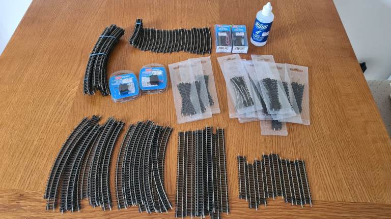'N' Gauge Model Railway Track & Accessories
