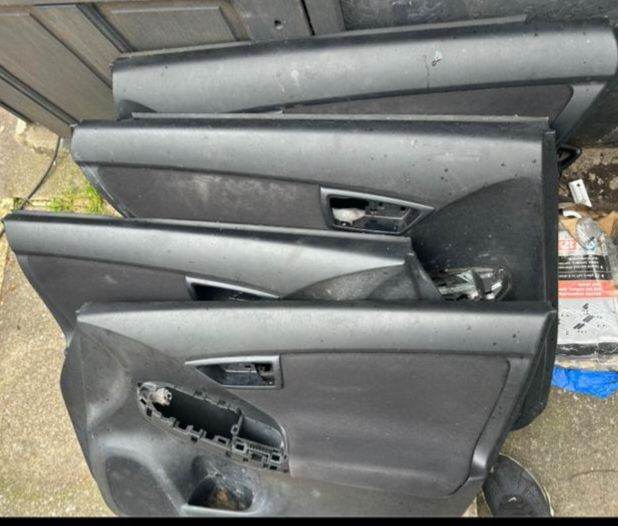 Toyota prius hybrid Doors cards