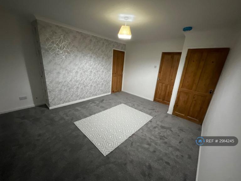 2 bedroom flat in Bamber Bridge, Preston, PR5 (2 bed) (#2914245)