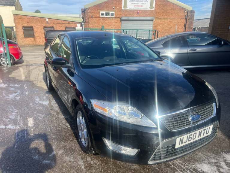 2010 Ford Mondeo 2010 2.0 TDCi Zetec 5dr BLACK SERVICE HISTORY  HATCHBACK Diesel Manual