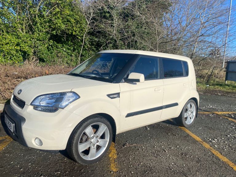 KIA SOUL 1.6 SHAKER 2009 REG PLATES INCLUDED 5 DOOR 1 OWNER MOT AUGUST 9TH 2026 LOW INSURANCE
