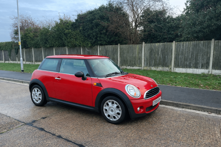MINI COOPER ONE 1.4 2009 + only 65,000 miles