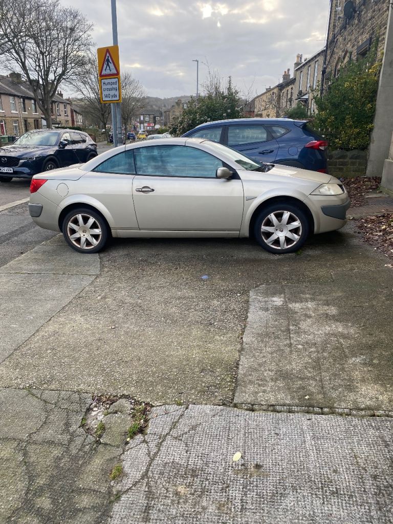 Renault, MEGANE, Convertible, 2007, Manual, 1598 (cc), 2 doors