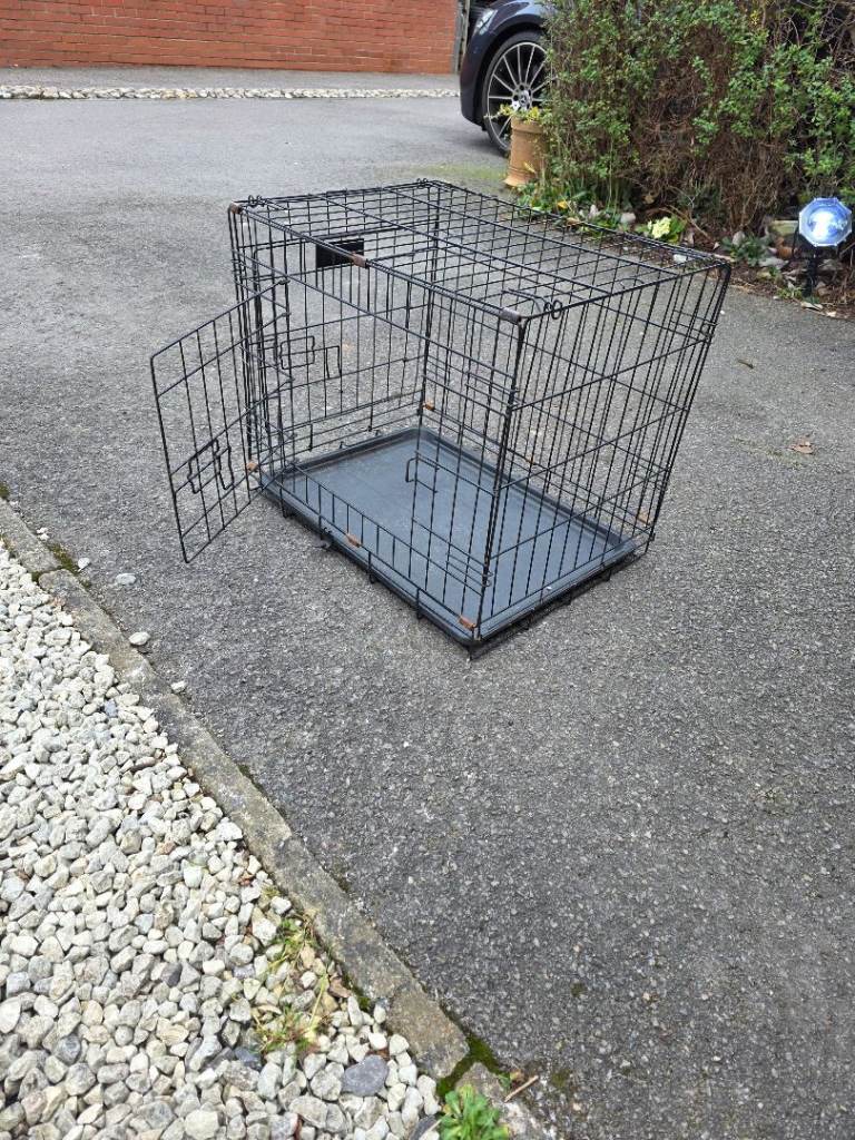 Dog cage.