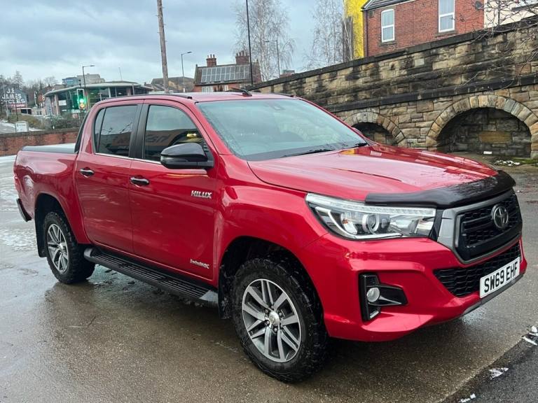 2019 Toyota Hilux 2.4 D-4D Invincible X Pickup Double Cab 4dr Diesel Manual 4WD Euro 6 (s/s)  PIC...