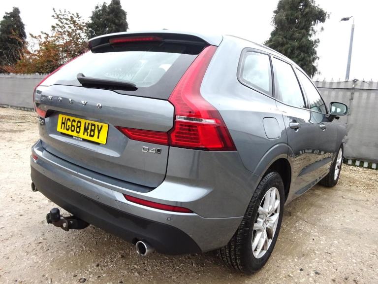 image for 2018 68 REG VOLVO XC60 MOMENTUM D4 AWD AUTO DAMAGED REPAIRABLE SALVAGE