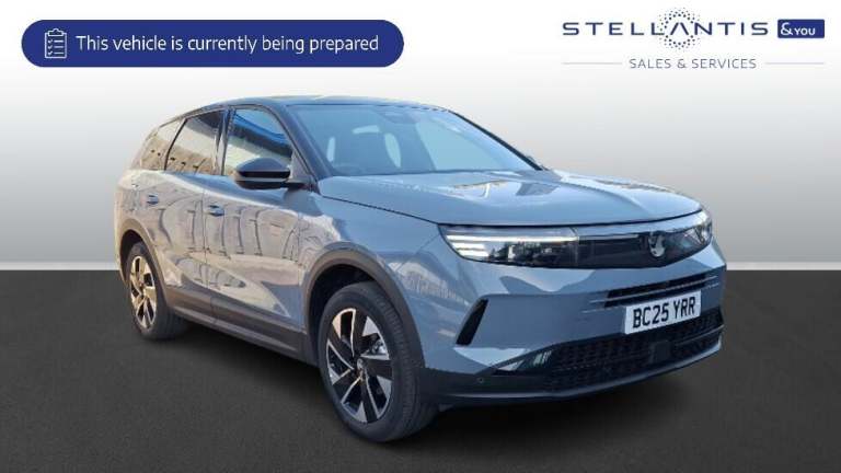 2025 Vauxhall Grandland 1.2 Ultimate SUV 5dr Petrol Hybrid e-DCT Euro 6 (s/s) (145 ps) SUV Hybrid...