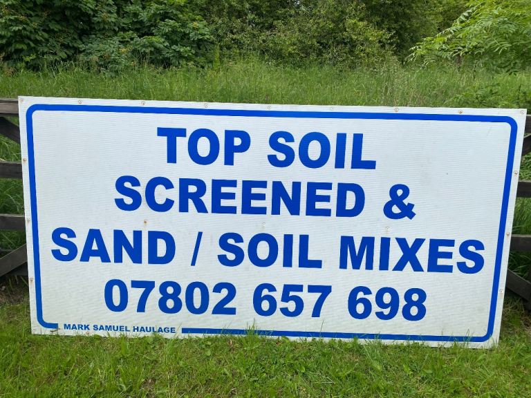 Screened Topsoil BS3882 cert