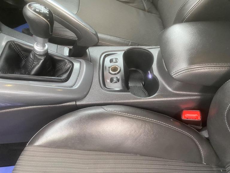 2011 Ford Focus 1.6T EcoBoost Titanium X Euro 5 (s/s) 5dr HATCHBACK Petrol Manual