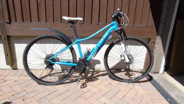 Trek Neko ladies hybrid bike