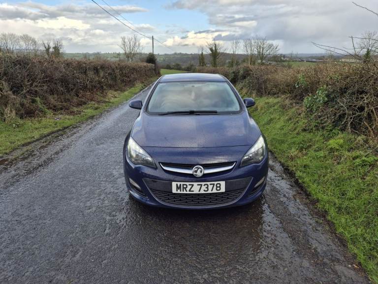 Vauxhall, ASTRA, Hatchback, 2015, Manual, 1598 (cc), 5 doors