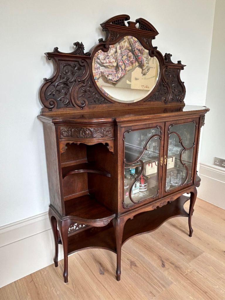 Victorian Mahogany Sideboard/ Chiffonier 