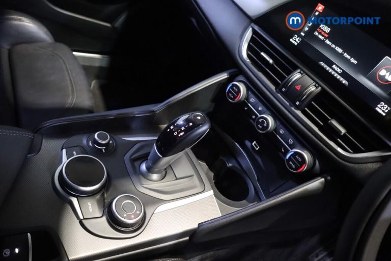 2018 Alfa Romeo Giulia 2.0 TB 280 Veloce 4dr Auto Saloon Petrol Automatic