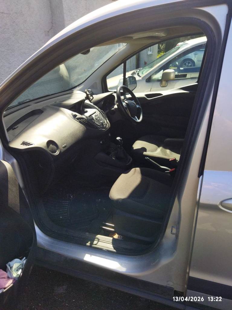 2017, Ford transit connect. 125.000 miles.