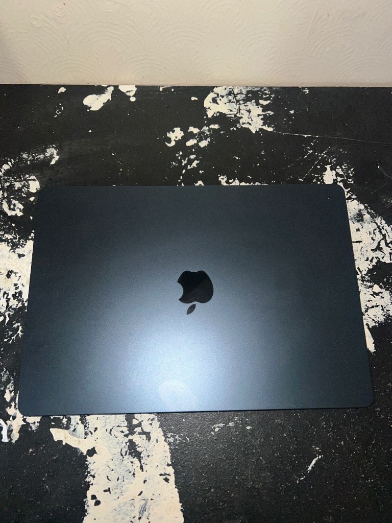 Apple MacBook Air 15-Inch 2024 M3 8GB 256GB SSD 