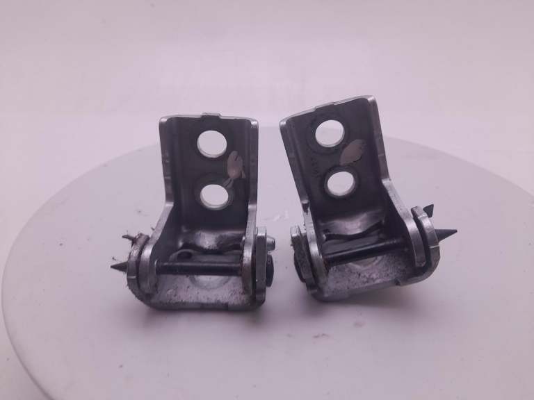 Peugeot 208 Door Hinge 2012-2020