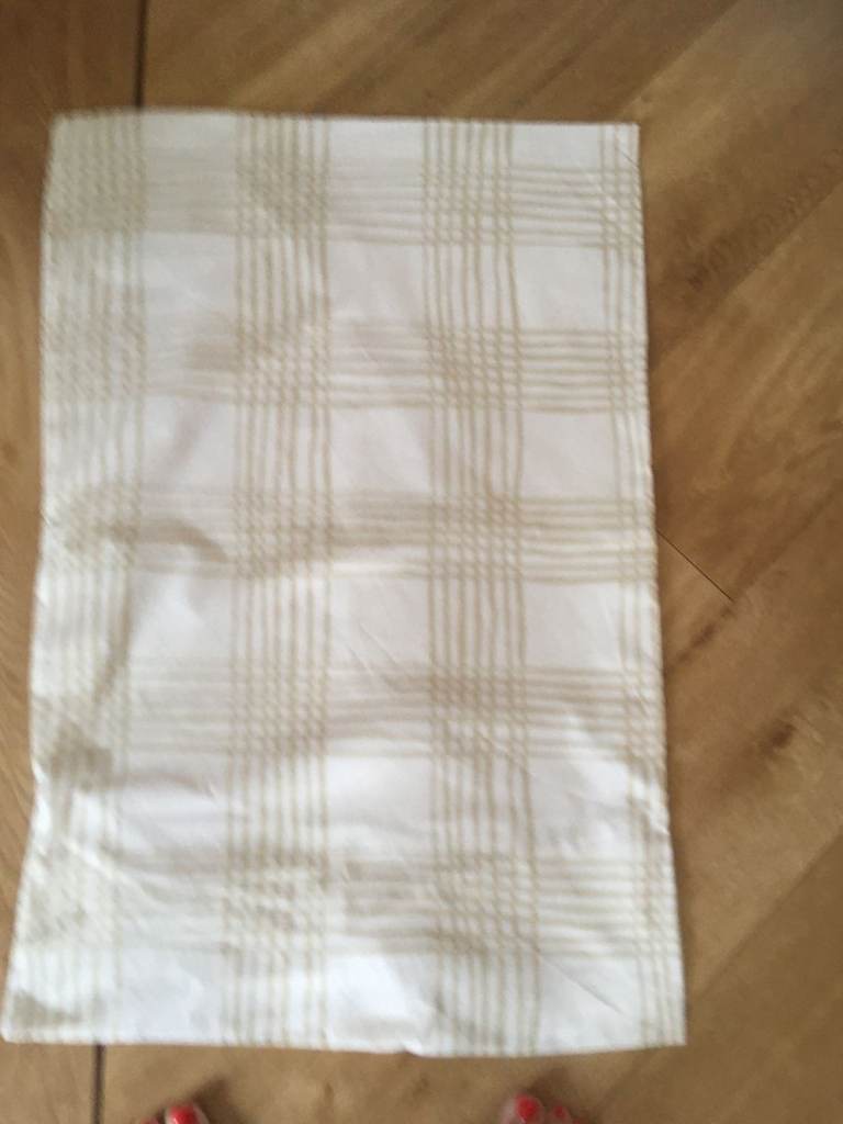 Single duvet, duvet cover and 1 pillowcase-2 sets.