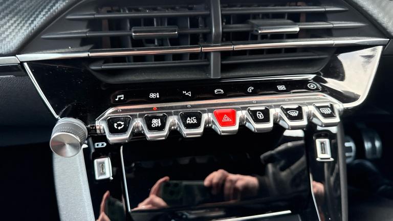 2022 Peugeot 208 50kWh GT Hatchback 5dr Electric Auto (7kW Charger) (136 ps) Hatchback Electric A...