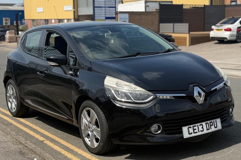 2013 Renault Clio 1.2 16V Dynamique MediaNav 5dr HATCHBACK Petrol Manual