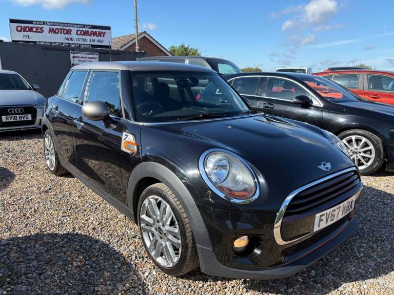 2017 MINI Hatch 1.5 Cooper Seven Euro 6 (s/s) 5dr HATCHBACK Petrol Manual