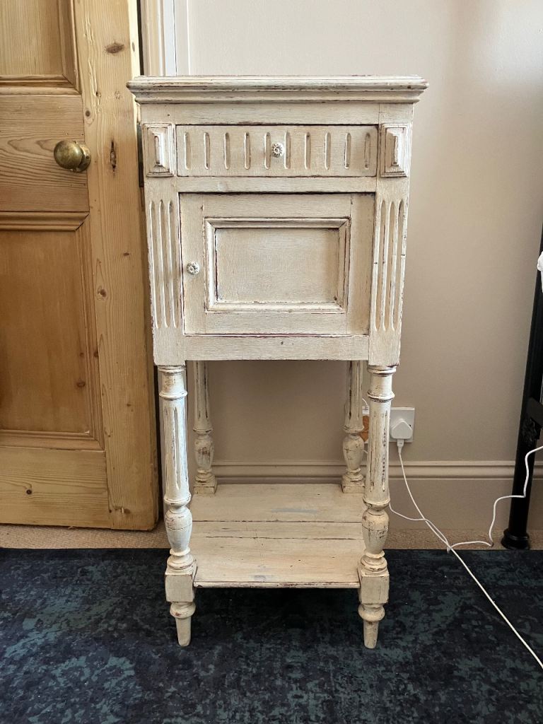 French vintage bedside table / cabinet