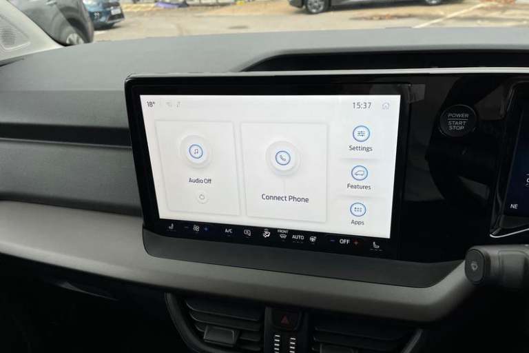 2025 Ford E-Transit Courier Limited AUTO 43kWh 136PS FWD 1 Speed Automatic Panel Van Electric Aut...