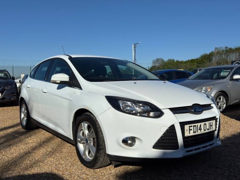 2014 Ford Focus 1.6 Zetec 5dr HATCHBACK PETROL Manual