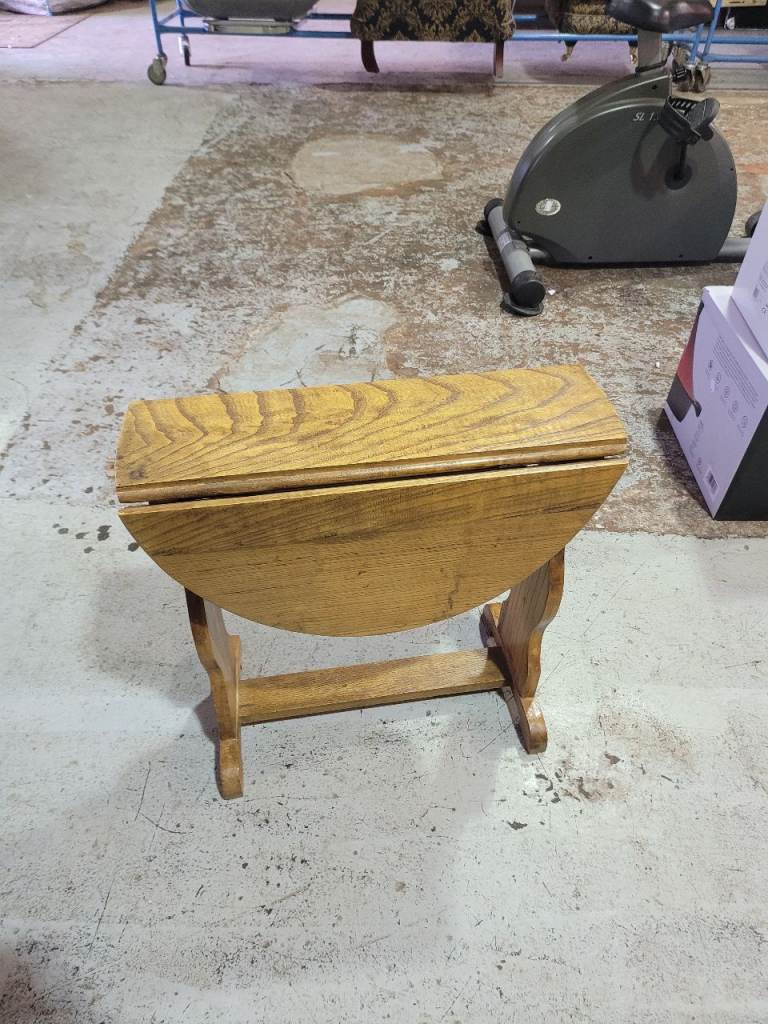 Wooden Gateleg Drop Leaf Table – Compact & Functional