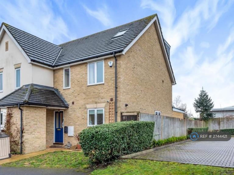 4 bedroom house in Oakey Drive, Wokingham, RG40 (4 bed) (#2744421)